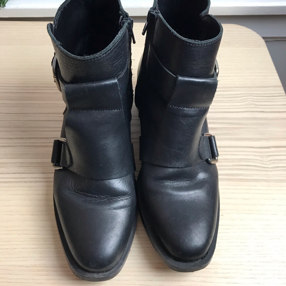 Zara boots size 38